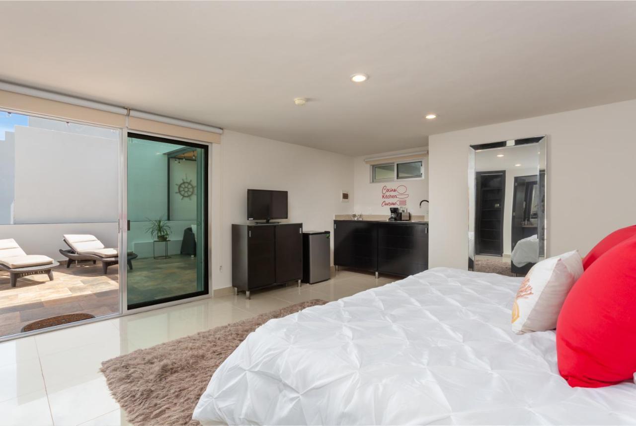 501 En Edificio Vanessa 42 A 5 Min De La 5ta Y Playa Apartamento