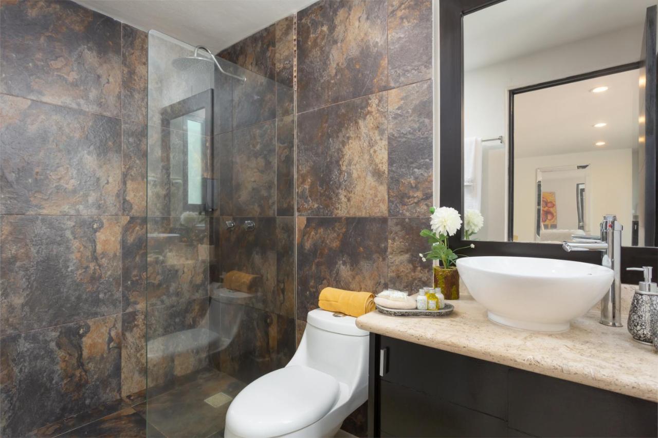 Apartamento 501 En Edificio Vanessa 42 A 5 Min De La 5ta Y Playa *
