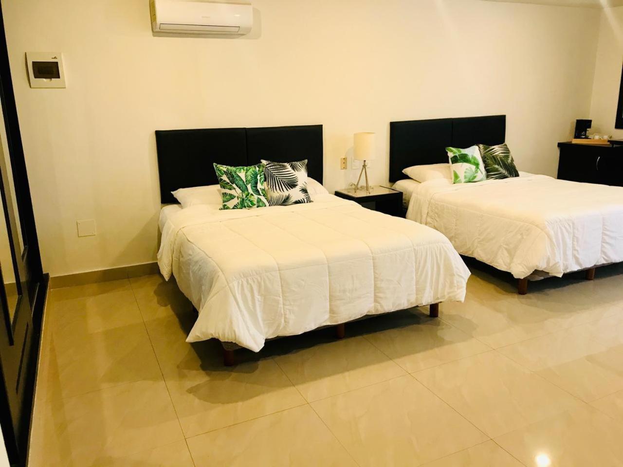 501 En Edificio Vanessa 42 A 5 Min De La 5ta Y Playa Apartamento *